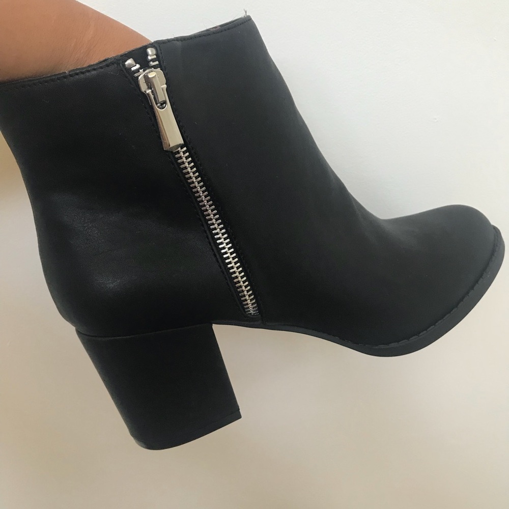 Chunky Heel Black Ankle Boots Wide Width